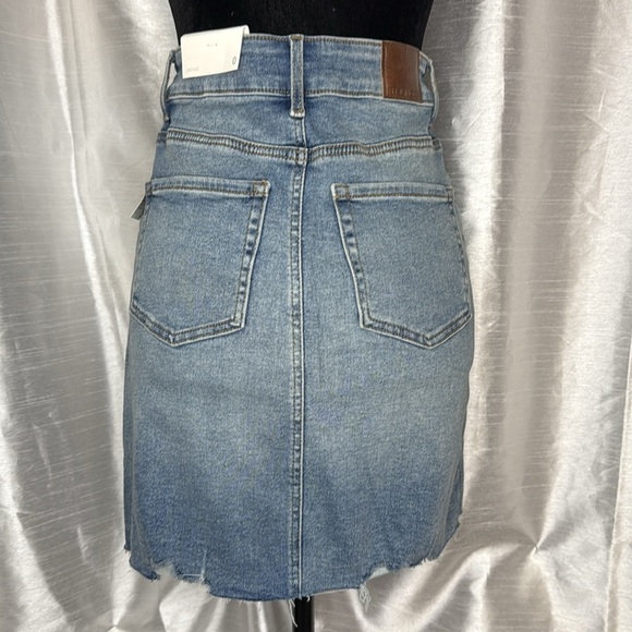 Maurices Denim Distressed Faded Button Fly Women’s 0 Stretch Jean Mini Skirt - Picture 4 of 10